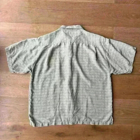 Tommy Bahama Silk Short-Sleeve Button-Down - Picture 8 of 8